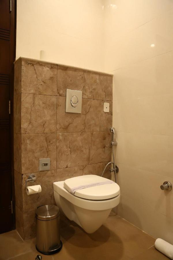 Hotel Imperia Suites Dźalandhar Zewnętrze zdjęcie