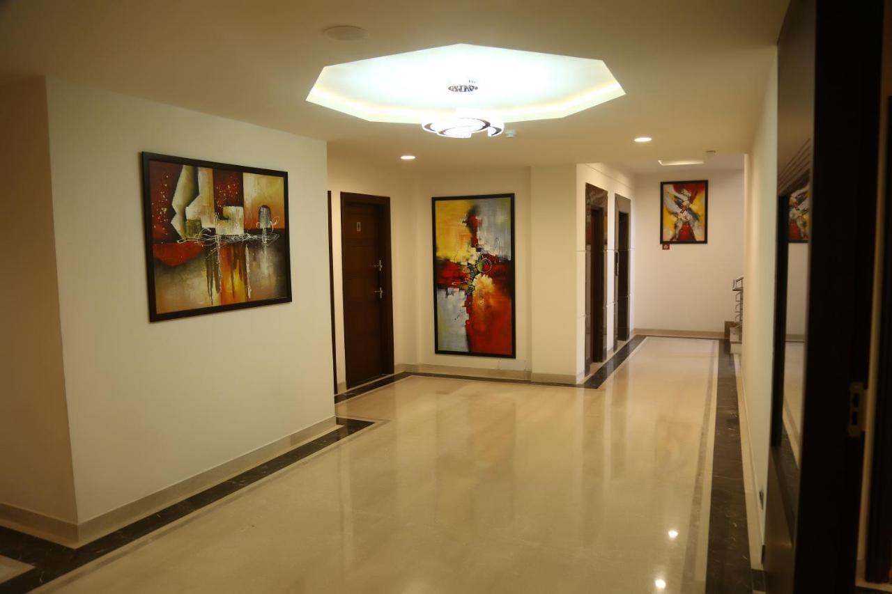 Hotel Imperia Suites Dźalandhar Zewnętrze zdjęcie