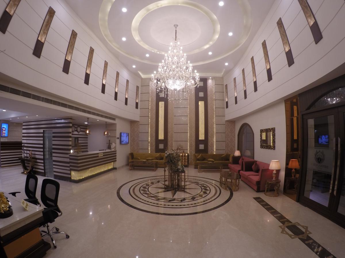 Hotel Imperia Suites Dźalandhar Zewnętrze zdjęcie